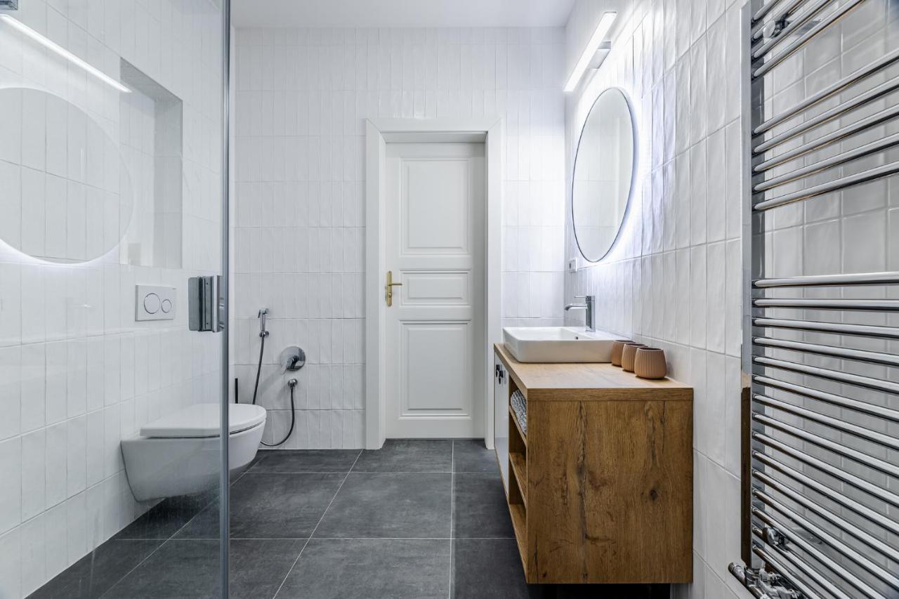 Elegant Apartments Located In The Centre Of Прага Екстер'єр фото