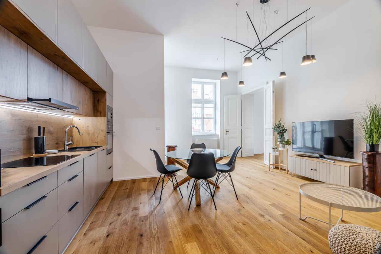 Elegant Apartments Located In The Centre Of Прага Екстер'єр фото