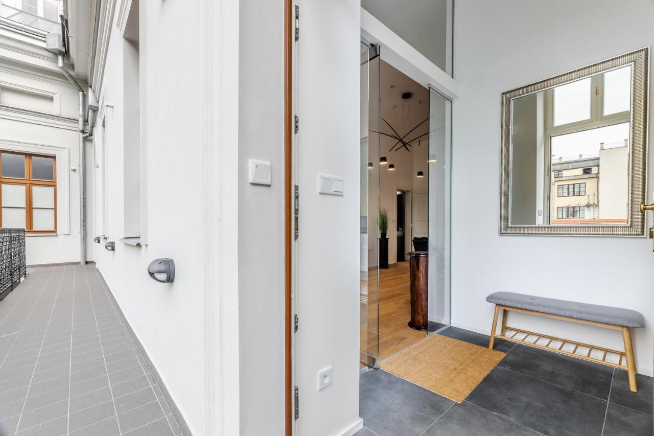 Elegant Apartments Located In The Centre Of Прага Екстер'єр фото