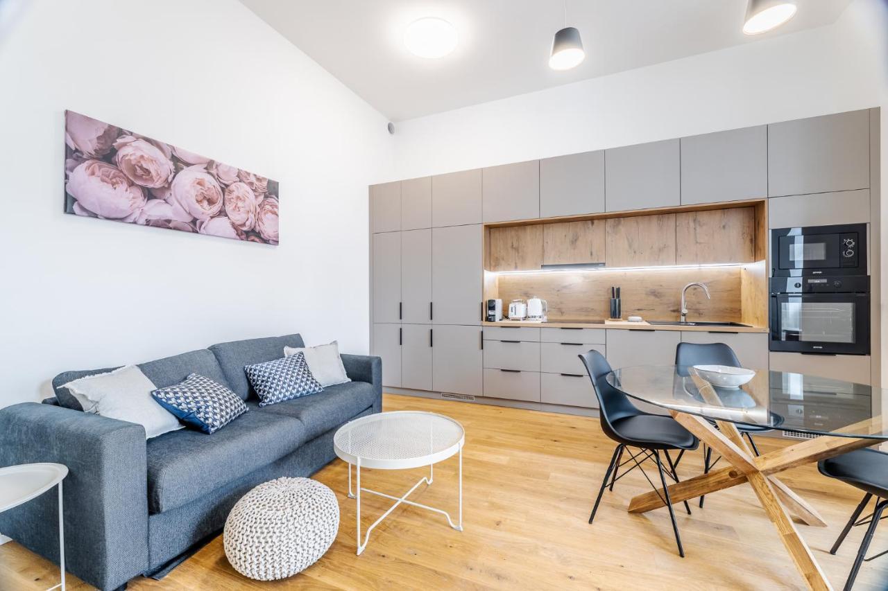 Elegant Apartments Located In The Centre Of Прага Екстер'єр фото